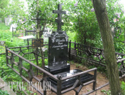 Памятники на кладбище. Ограды - обустройство