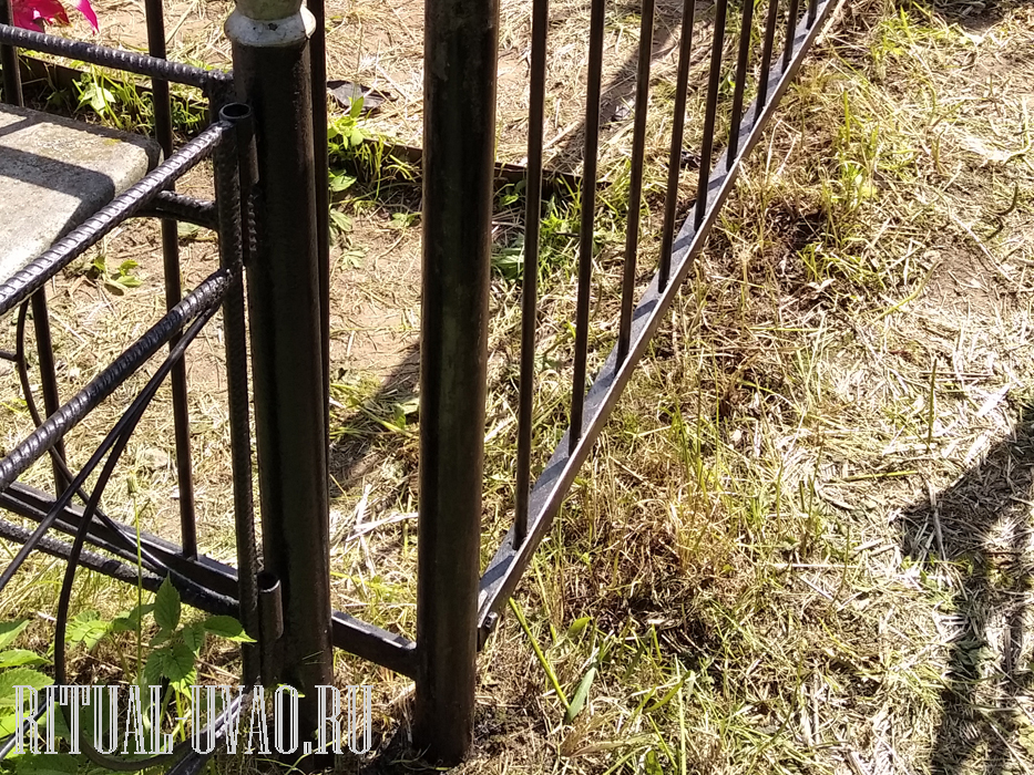 Восстановление могильной ограды - чистка, краска